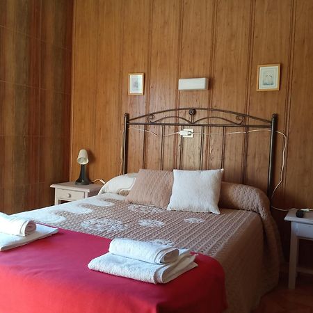 Hostal La Collada De Aralla Aralla de Luna Екстериор снимка
