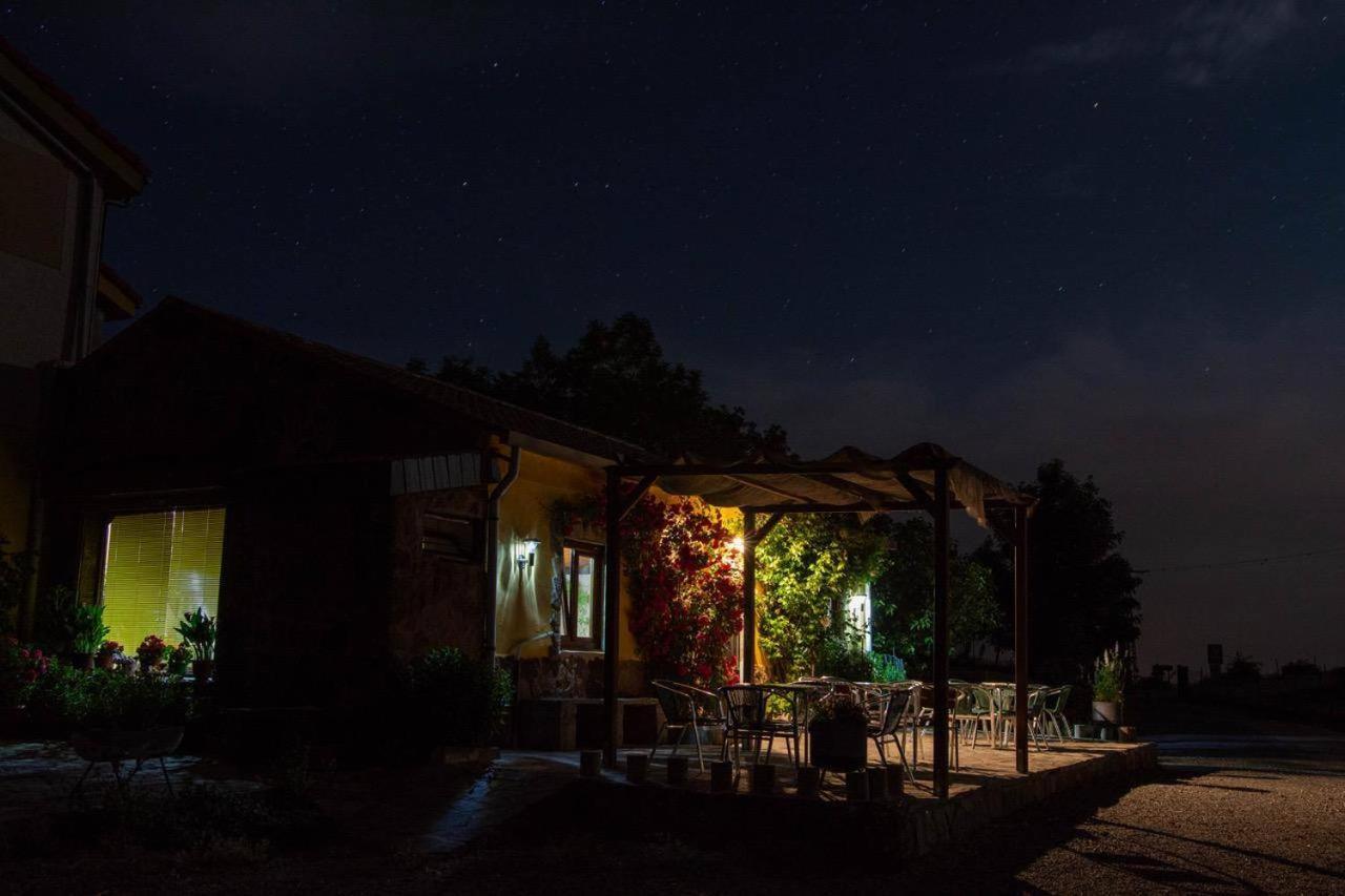 Hostal La Collada De Aralla Aralla de Luna Екстериор снимка